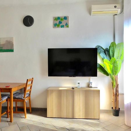 Mono Navigli Apartment Milan Bagian luar foto
