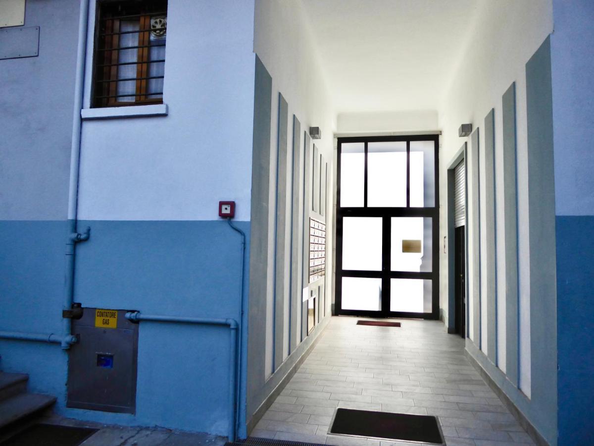 Mono Navigli Apartment Milan Bagian luar foto